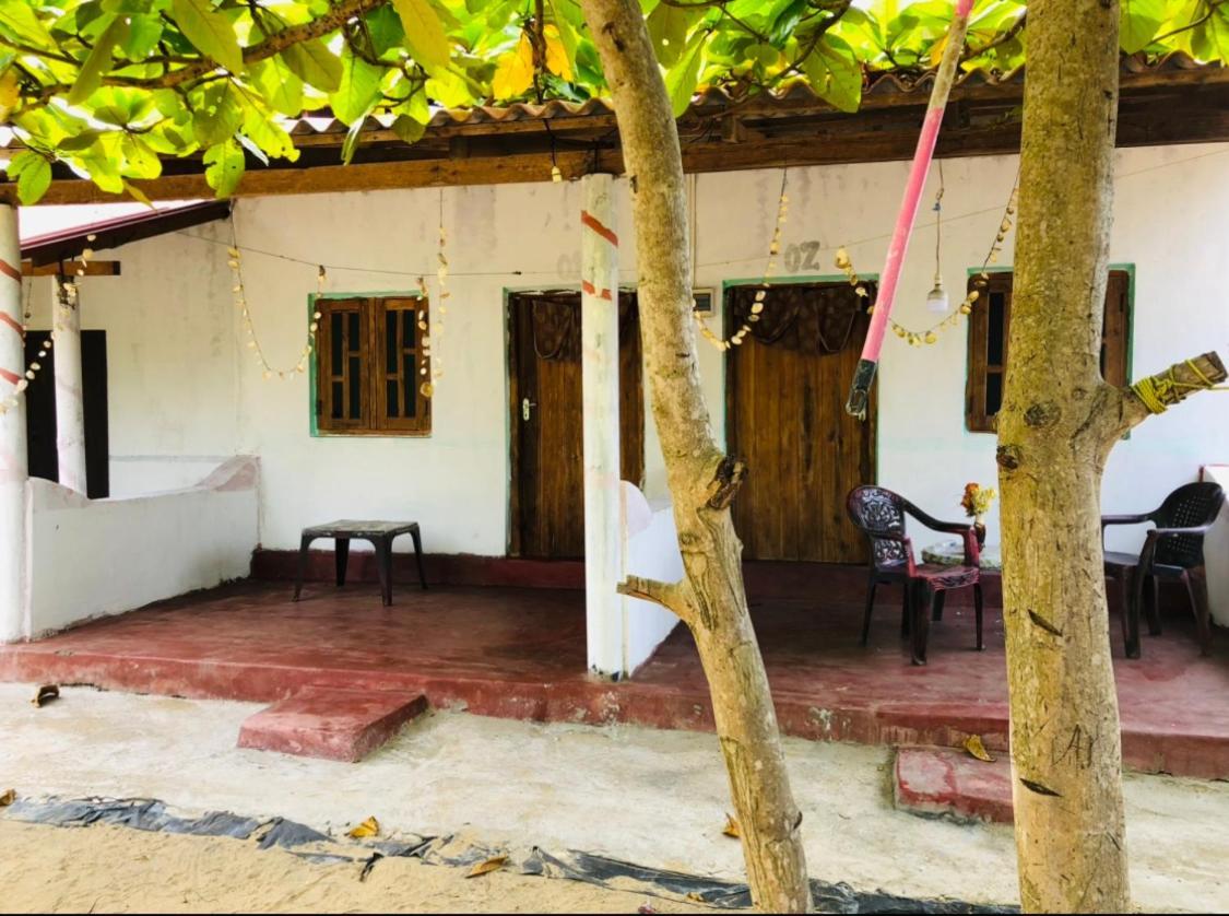 Golden Rich Hotel Baie d'Arugam Extérieur photo